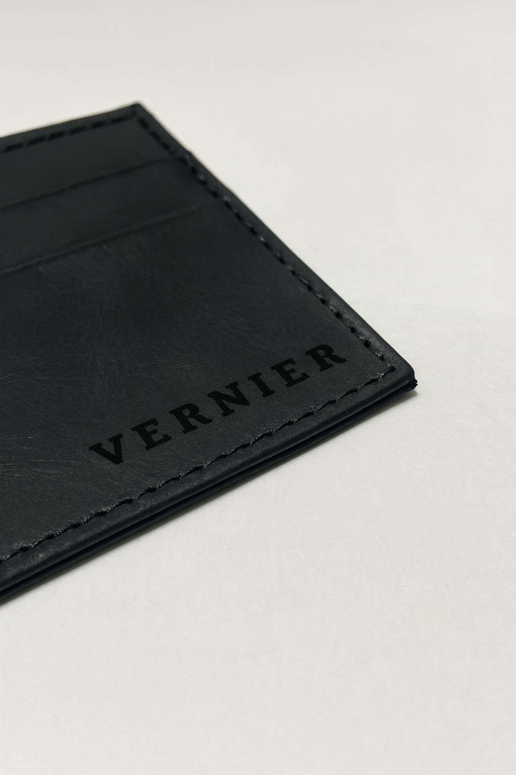 Tarjetero south black